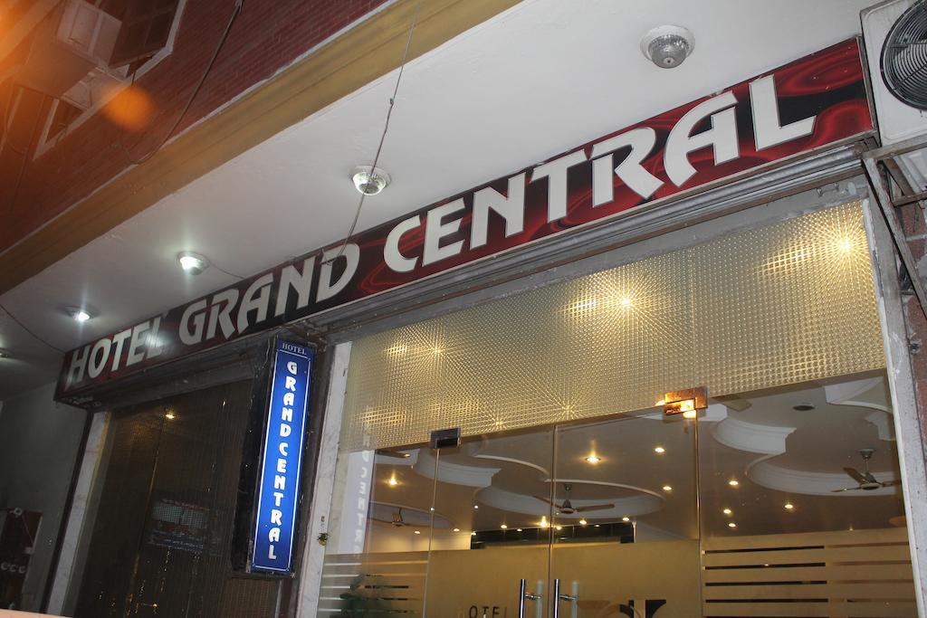 Hotel O Grand Central Delhi  Exterior photo